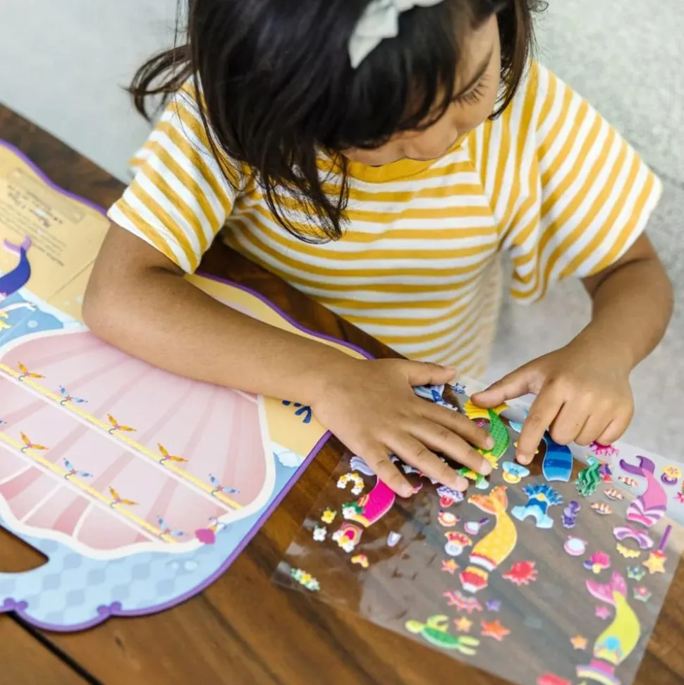 Aktivitetsbog Med Klistermaerker - Havfruer