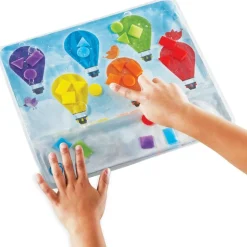 Aktivitetsmatte - Former, Farve & Finmotorik