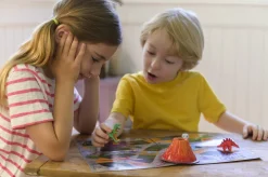 Aktivitetssaet Med Dinosaurer