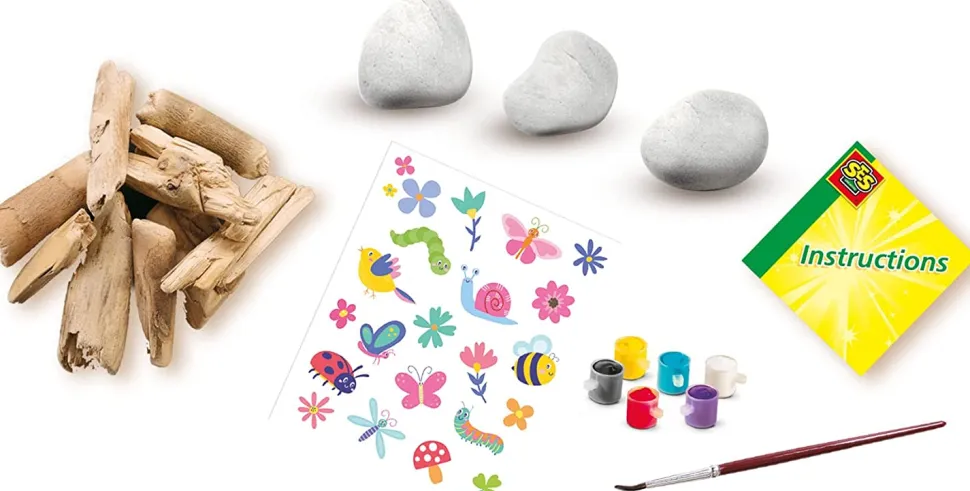 Dekorer Sten Og Drivtommer