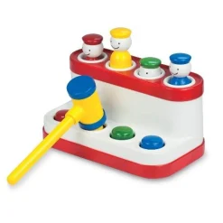 Hammerbraet Med Sma Maend