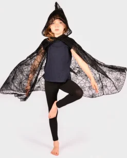 Kappe Med Edderkoppespind, Str. 3-8 Ar