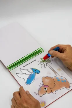 Magisk Malebog: Dinosaurer