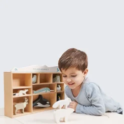 Polardyr Af Trae, 10 Dele