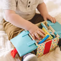 Traeaeske Hide & Seek Til Baby